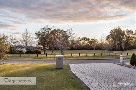 Property photo of 18 Alvarez Parkway Tapping WA 6065