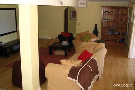 Property photo of 6 Sturt Court Mount Ommaney QLD 4074