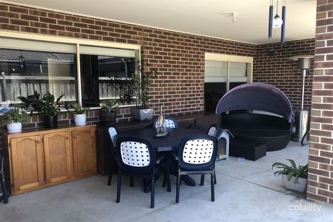 Property photo of 5 Flash Dan Drive Cranbourne East VIC 3977