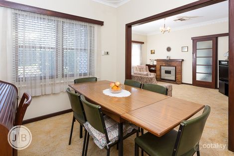 Property photo of 37 Henning Crescent Manning WA 6152