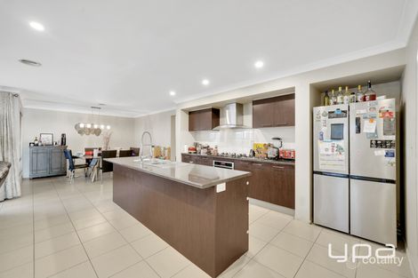 Property photo of 7 Waterhaven Boulevard Point Cook VIC 3030