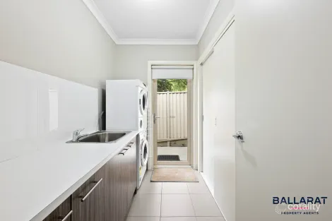 Property photo of 3/104 Whitehorse Road Mount Clear VIC 3350