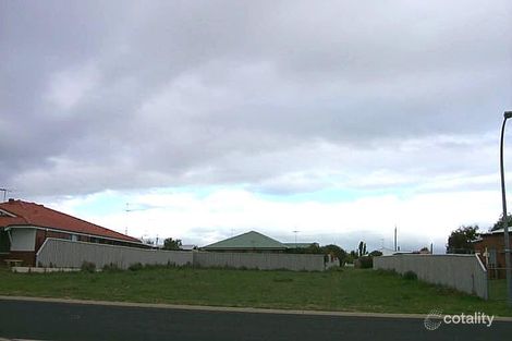 182 Oakmont Ave, Meadow Springs, WA 6210