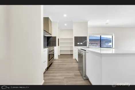 Property photo of 39 Ironside Street Donnybrook VIC 3064