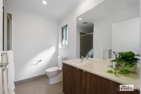 Property photo of 29 Chambers Ridge Boulevard Park Ridge QLD 4125