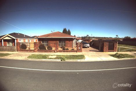 5 Cloverdale Dr, Corio, VIC 3214