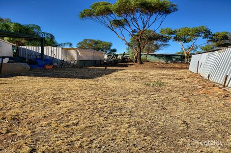 10 Battery St, Muluckine, WA 6401