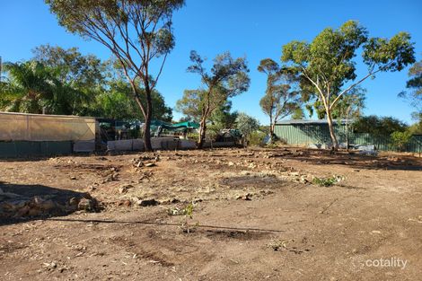 Property photo of 10 Battery Street Muluckine WA 6401