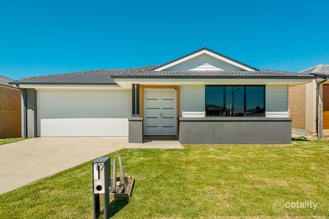 Property photo of 17 Docker Circuit Mickleham VIC 3064