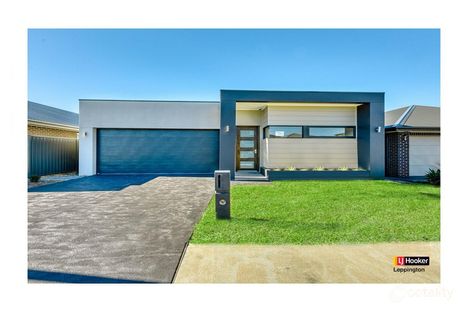 216 Village Cct, Gregory Hills, NSW 2557