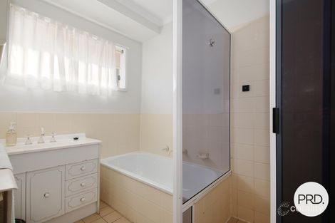 Property photo of 42 Koetong Crescent West Wodonga VIC 3690