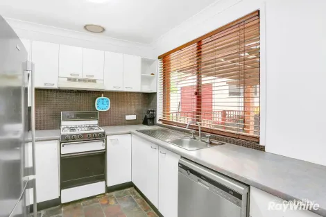 Property photo of 12 McCann Place Hassall Grove NSW 2761