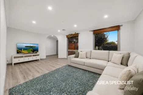 Property photo of 75 Ormond Road Hampton Park VIC 3976