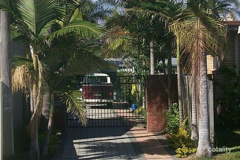 76 Monaco St, Broadbeach Waters, QLD 4218