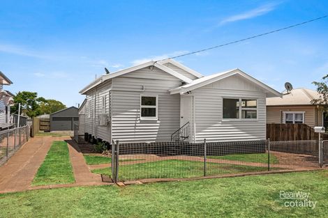 9 Parkinson St, South Toowoomba, QLD 4350