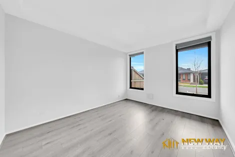 Property photo of 3 Platypus Chase Beveridge VIC 3753