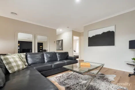 Property photo of 31 Bellini Drive Greenvale VIC 3059