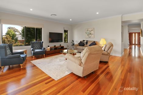 Property photo of 17 Oaksford Drive Mansfield VIC 3722