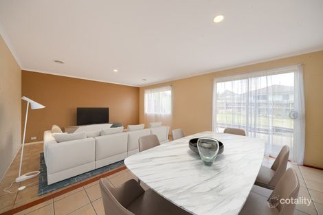 Property photo of 15 Rochford Place Narre Warren South VIC 3805