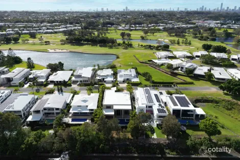 3028 THE BOULEVARDE, BENOWA, QLD 4217