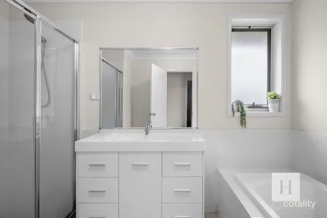 Property photo of 9 Gallery Circuit Wyong NSW 2259