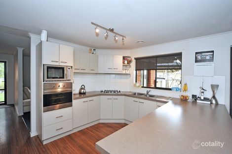 Property photo of 11 The Heath Eaglehawk VIC 3556