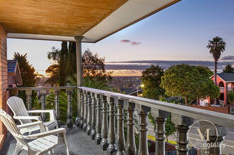 Property photo of 54 Daniel Solander Drive Endeavour Hills VIC 3802