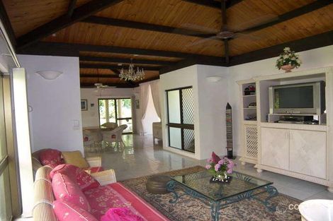 Property photo of 10 Grimes Close Kanimbla QLD 4870