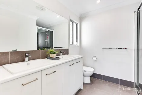 Property photo of 11 Newton Place Baringa QLD 4551