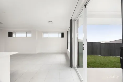 Property photo of 32 Clifton Crescent Wilton NSW 2571
