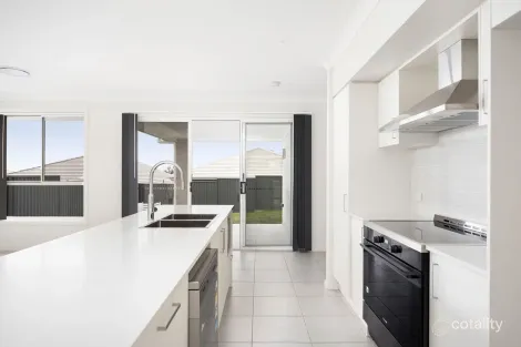 Property photo of 32 Clifton Crescent Wilton NSW 2571