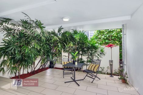 Property photo of 2/8-12 Macquarie Street Teneriffe QLD 4005