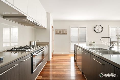 Property photo of 191 Sandhurst Boulevard Sandhurst VIC 3977