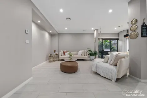 Property photo of 18 Floribunda Parade Marsden Park NSW 2765