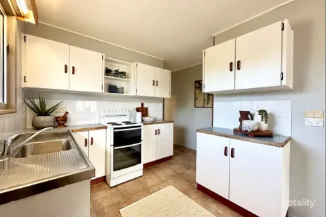 Property photo of 4 Pandora Court Thuringowa Central QLD 4817