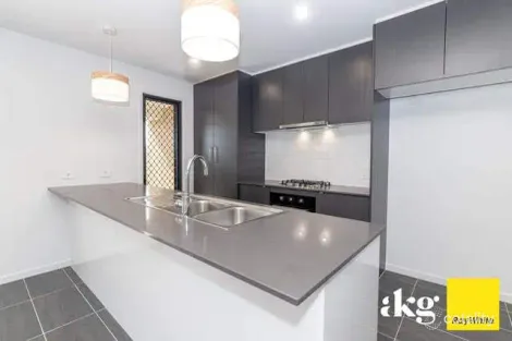 Property photo of 1/29 Lilium Street Ripley QLD 4306