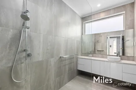 Property photo of 1/26 Ford Street Ivanhoe VIC 3079