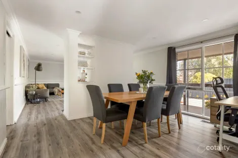 Property photo of 4 Romme Close Frankston VIC 3199