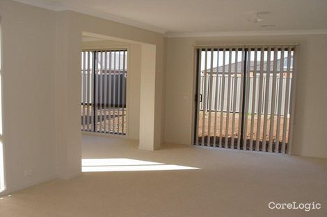 Property photo of 4 Howard Place Deer Park VIC 3023