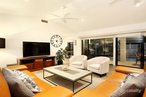 Property photo of 2015 Gracemere Gardens Circuit Hope Island QLD 4212