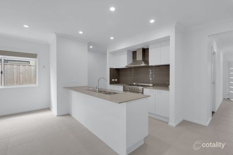Property photo of 15 Heggart Crescent Officer South VIC 3809