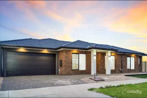 Property photo of 2 Tartan Drive Clyde North VIC 3978