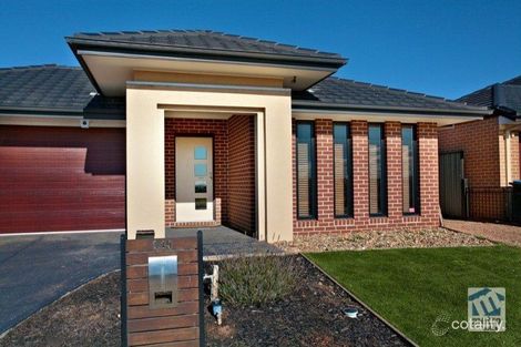 945 Leakes Rd, Tarneit, VIC 3029