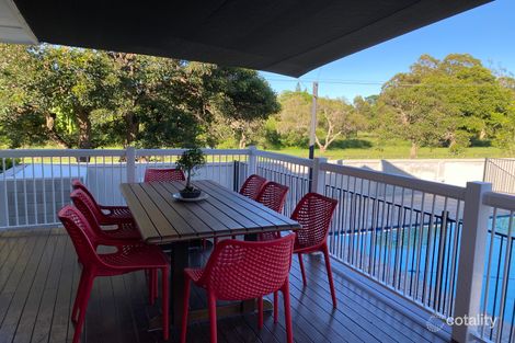 Property photo of 24 Seville Road Holland Park QLD 4121