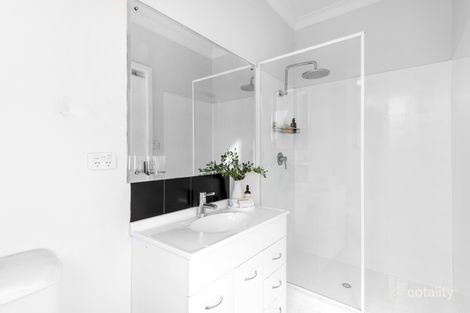 Property photo of 52 Albert Street Corrimal NSW 2518