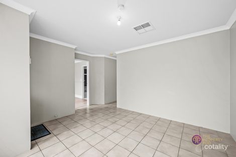 Property photo of 18 Hartland Way Warnbro WA 6169