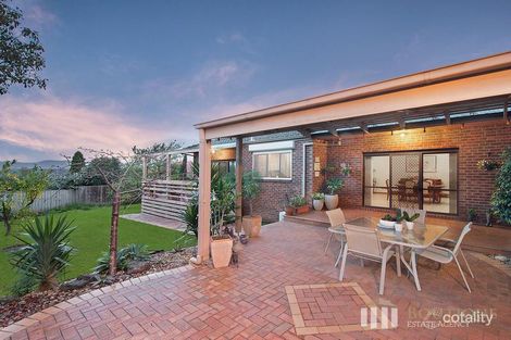 Property photo of 17 Bellbrook Drive Dandenong North VIC 3175