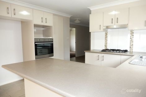 Property photo of 2 Banool Circuit Bomaderry NSW 2541