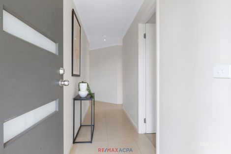 Property photo of 8 Altamount Drive Truganina VIC 3029