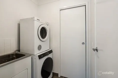 Property photo of 5 Austin Way Park Ridge QLD 4125